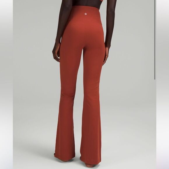 Lululemon Groove Super-High-Rise Flared Pant Nulu cayenne size 6 NWT  brown oran - Picture 4 of 8